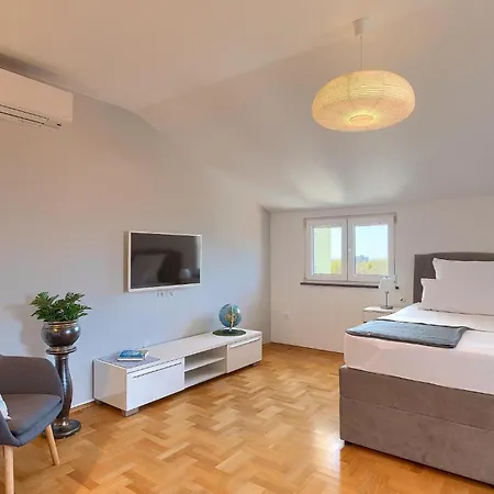 Sabine * بوريتش