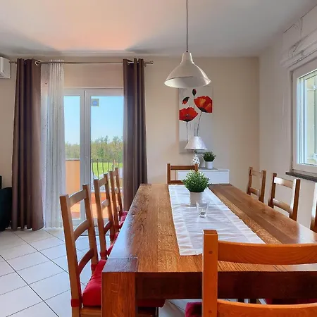 Sabine بيت للعطل *