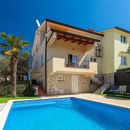 Sabine Holiday home