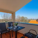 Sabine Holiday home *